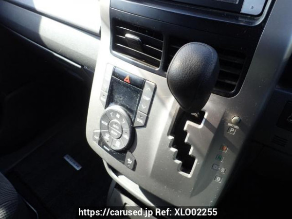 Used 2007 AT toyota noah ZRR70G Image[21]