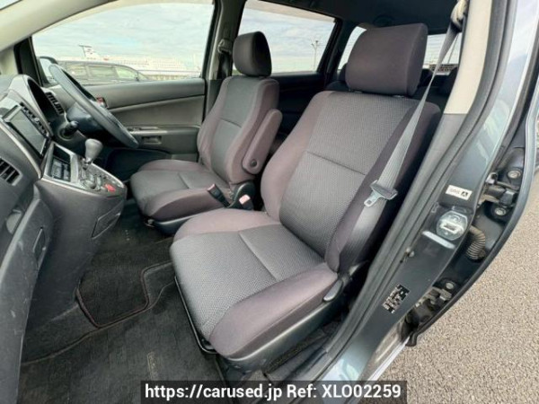 Used 2004 AT toyota wish ZNE10G Image[14]