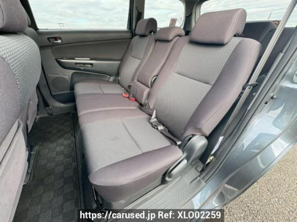 Used 2004 AT toyota wish ZNE10G Image[16]