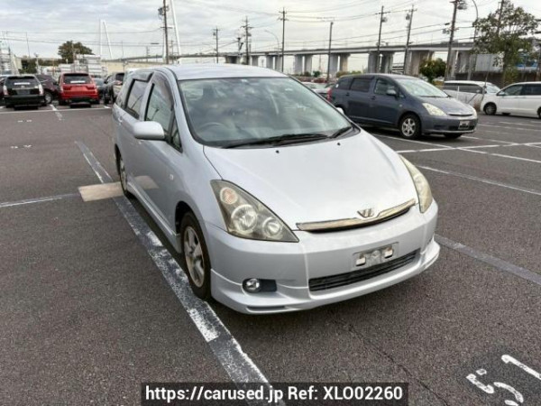 Used 2003 AT toyota wish ZNE10G Image[0]