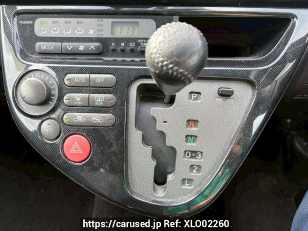 Used 2003 AT toyota wish ZNE10G Image[28]