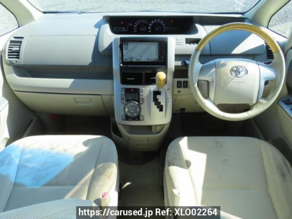 Used 2008 AT toyota noah ZRR70W Image[22]