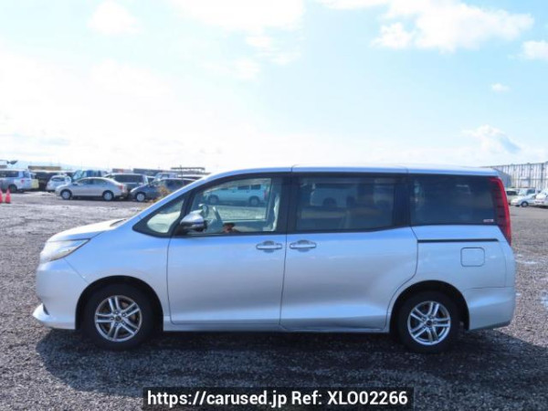 Used 2014 AT toyota noah ZRR80G Image[3]