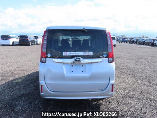 Used 2014 AT toyota noah ZRR80G Image[5]