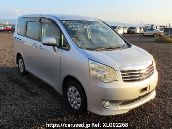 Used 2010 AT toyota noah ZRR70G Image[0]