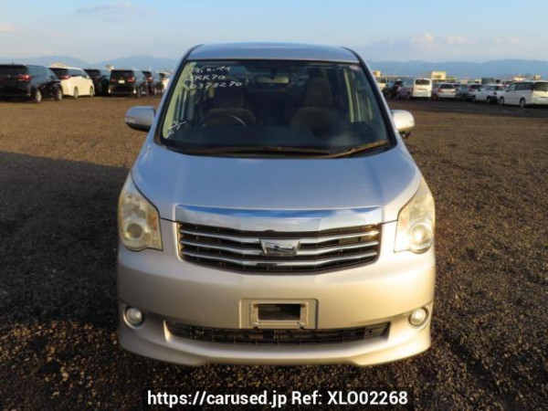 Used 2010 AT toyota noah ZRR70G Image[1]