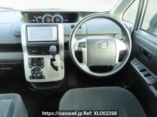 Used 2010 AT toyota noah ZRR70G Image[23]