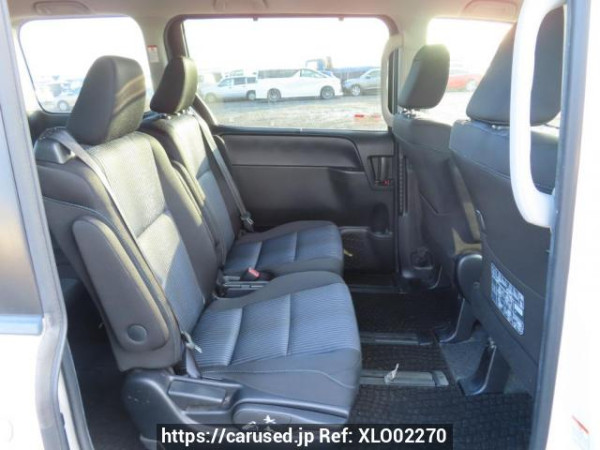 Used 2014 AT toyota noah ZRR80W Image[15]