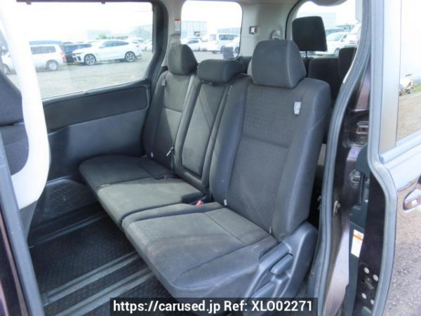 Used 2014 AT toyota noah ZRR80G Image[18]