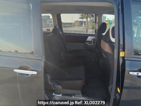 Used 2009 AT toyota voxy ZRR70W Image[17]