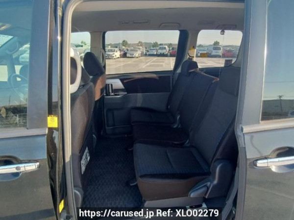 Used 2009 AT toyota voxy ZRR70W Image[18]