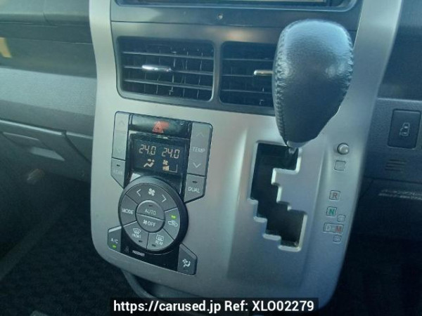 Used 2009 AT toyota voxy ZRR70W Image[28]