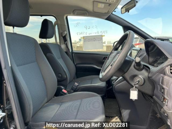 Used 2014 AT toyota noah ZRR80G Image[12]