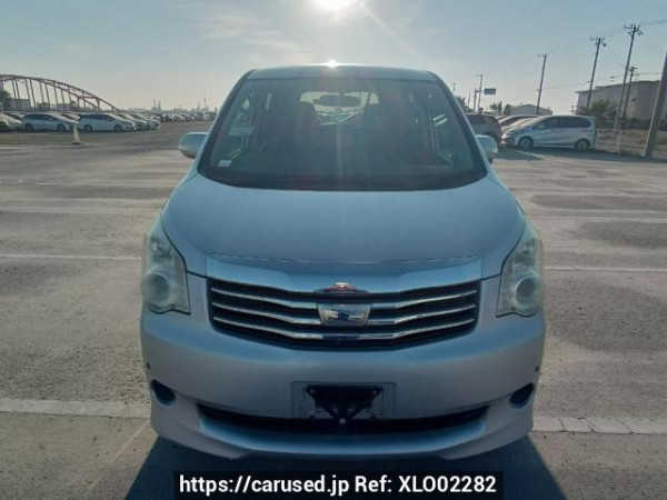 Used 2010 AT toyota noah ZRR70G Image[1]