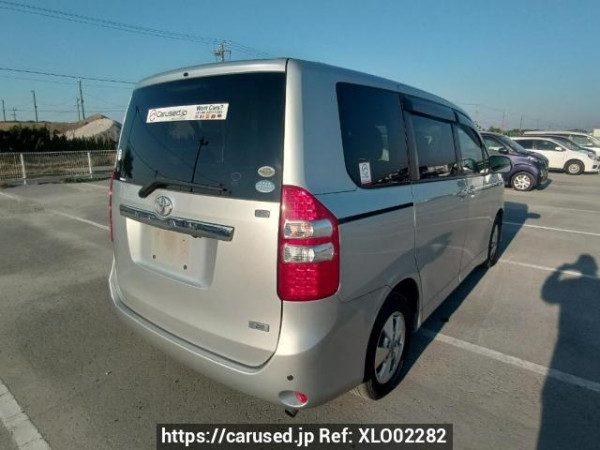 Used 2010 AT toyota noah ZRR70G Image[6]
