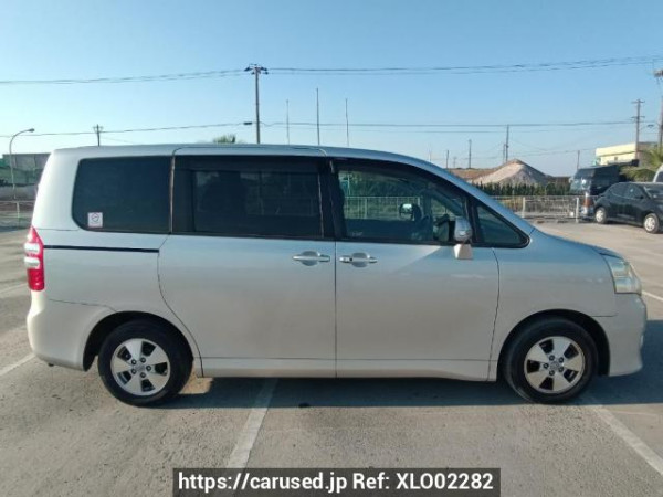 Used 2010 AT toyota noah ZRR70G Image[7]