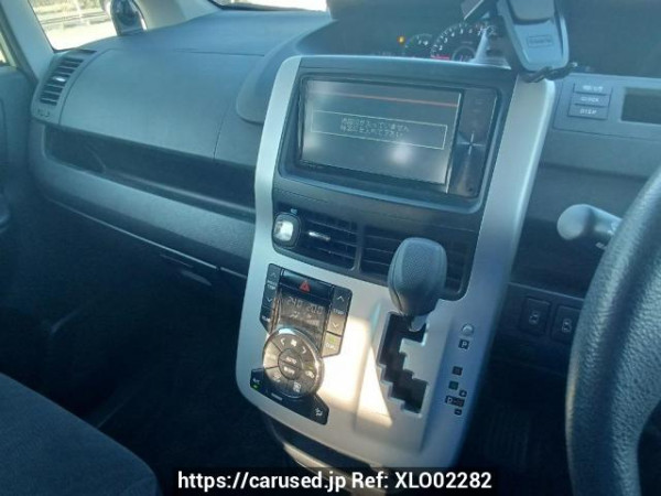 Used 2010 AT toyota noah ZRR70G Image[25]