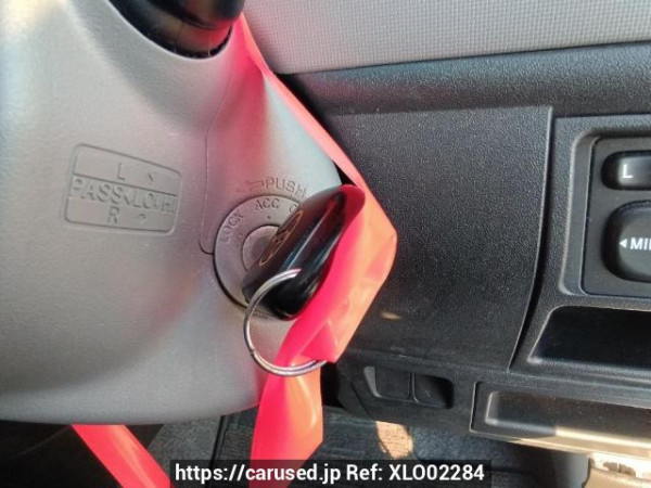 Used 2004 AT toyota sienta NCP81G Image[26]