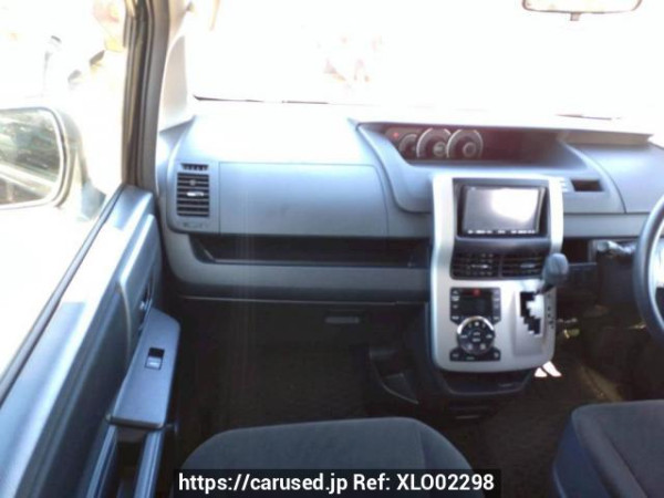 Used 2010 AT toyota noah ZRR70G Image[14]