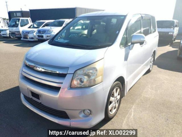 Used 2010 AT toyota noah ZRR70W Image[2]
