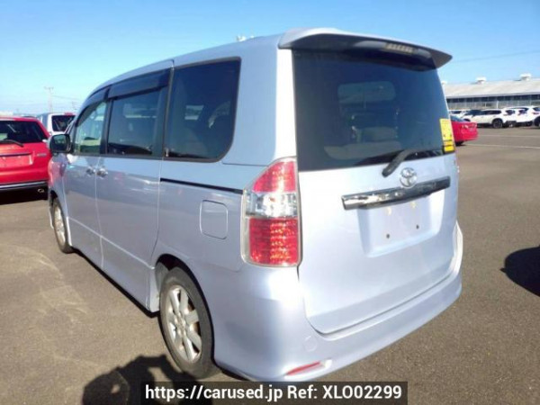 Used 2010 AT toyota noah ZRR70W Image[3]