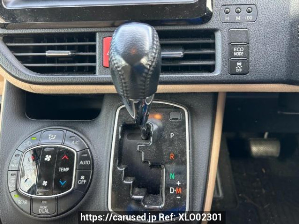 Used 2014 AT toyota noah ZRR80G Image[26]