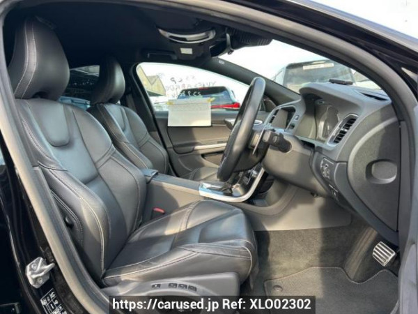 Used 2015 AT volvo s60 FD4204T Image[12]