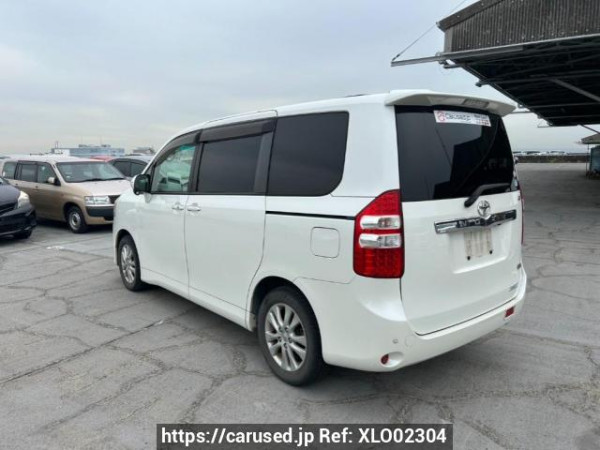 Used 2010 AT toyota noah ZRR70G Image[4]