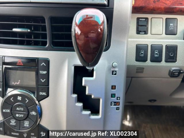 Used 2010 AT toyota noah ZRR70G Image[28]