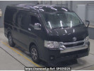 Toyota Hiace Wagon TRH214W