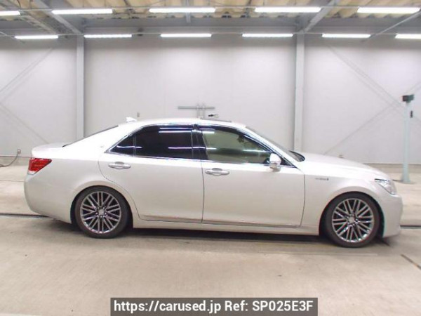 Used 2013 AT toyota crown-hybrid AWS210 Image[2]