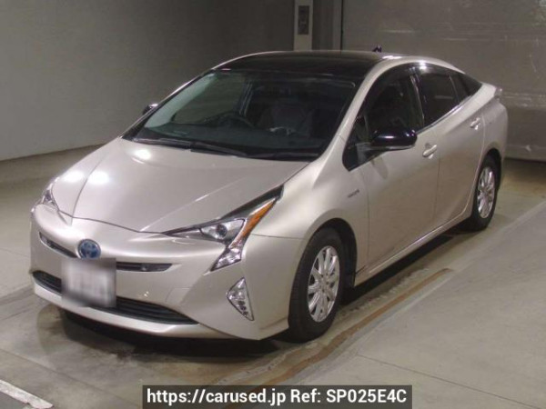 Used 2017 AT toyota prius ZVW50 Image[0]