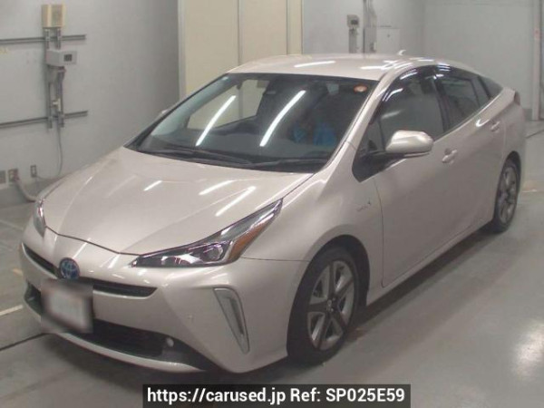 Used 2019 AT toyota prius ZVW51 Image[0]