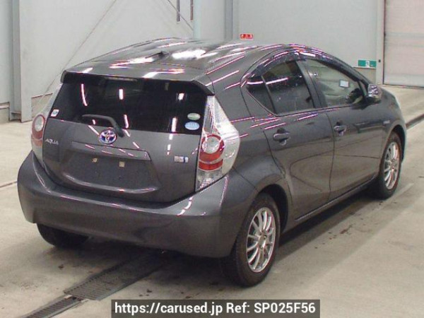 Used 2014 AT toyota aqua NHP10 Image[1]