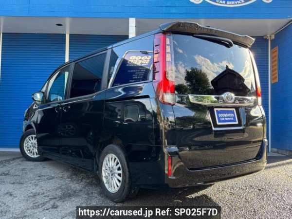 Used 2015 AT toyota noah ZWR80G Image[1]