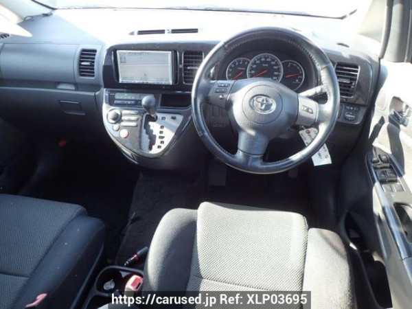 Used 2003 AT toyota wish ZNE14G Image[14]