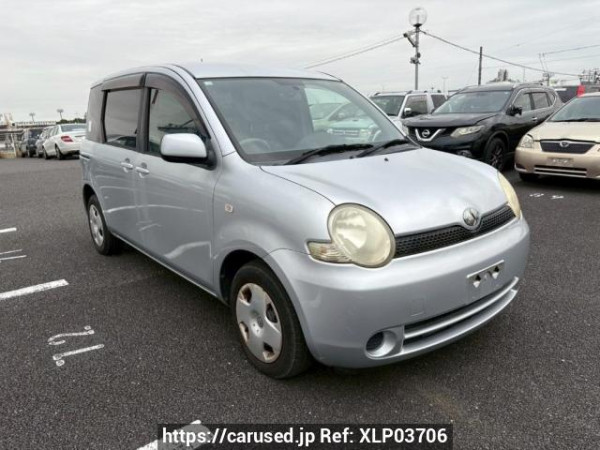 Used 2004 AT toyota sienta NCP81G Image[0]