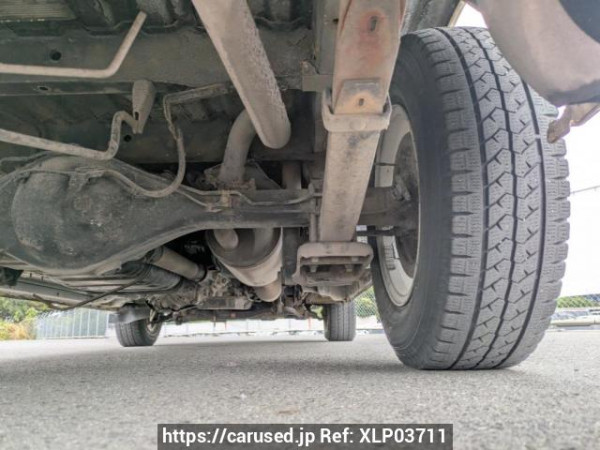 Used 2005 AT toyota hiace-van KDH205K Image[38]