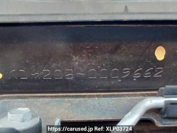 Used 2005 AT toyota hiace-van KDH205V Image[12]