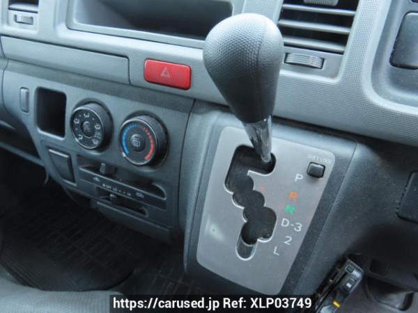 Used 2007 AT toyota hiace-van TRH200V Image[28]