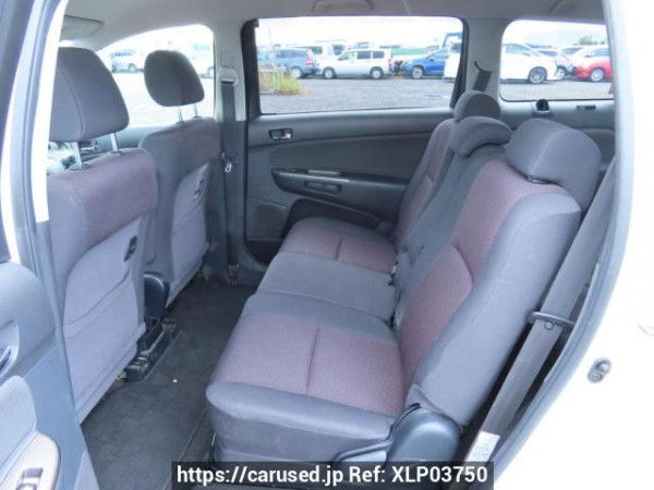 Used 2004 AT toyota wish ZNE10G Image[17]
