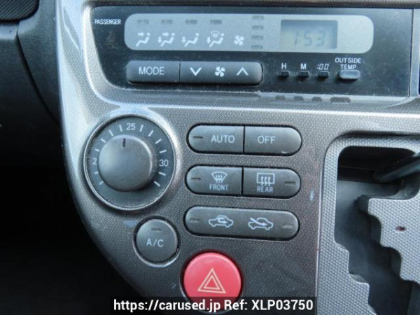 Used 2004 AT toyota wish ZNE10G Image[26]