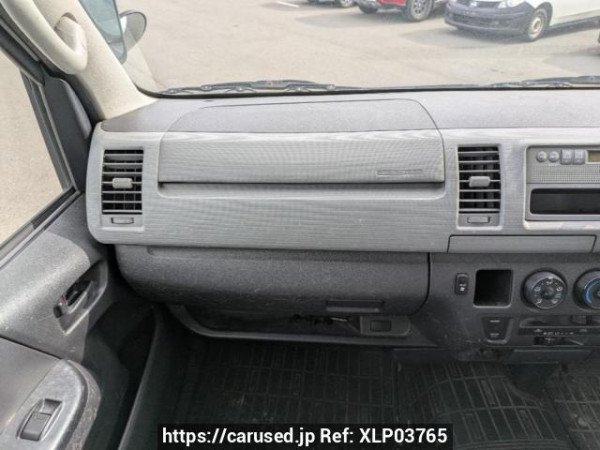 Used 2005 AT toyota hiace-van KDH205K Image[25]