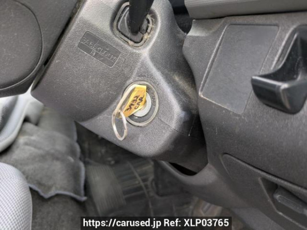 Used 2005 AT toyota hiace-van KDH205K Image[27]