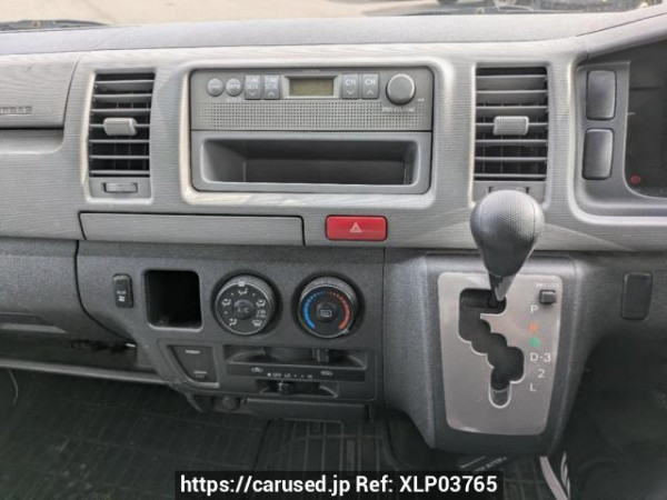 Used 2005 AT toyota hiace-van KDH205K Image[28]