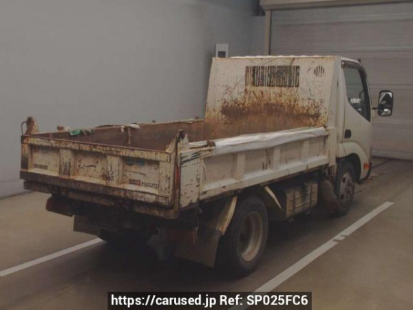 Used 2018 MT toyota dyna-truck XZU620D Image[1]