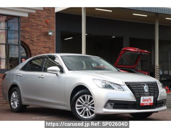 Used 2014 AT toyota crown GRS211 Image[0]