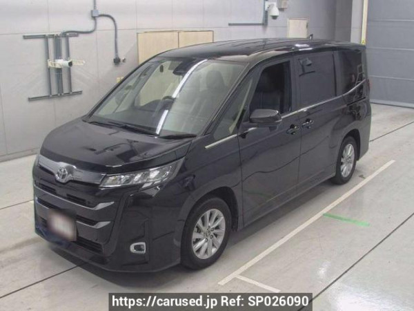 Used 2022 AT toyota noah MZRA90W Image[0]