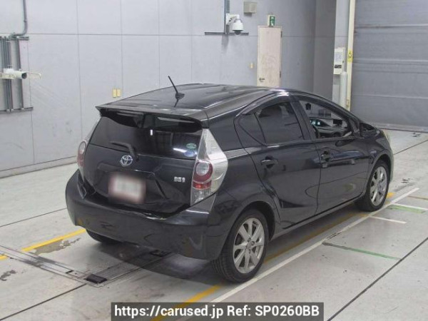 Used 2014 AT toyota aqua NHP10 Image[1]