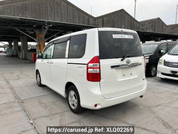Used 2010 AT toyota noah ZRR70G Image[4]